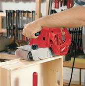 MILWAUKEE BS 100 LE - PONCEUSE À BANDE, 1150W, 100MM 4933385150