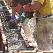 VIBREUR BETON 800MM 18V (MACHINE SEULE) MAKITA - DVR350Z