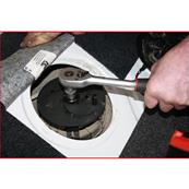 CLÉ À 3 BRAS POUR TRAPPE DE RÉSERVOIR, DIAMÈTRE 87-170 MM - KS TOOLS